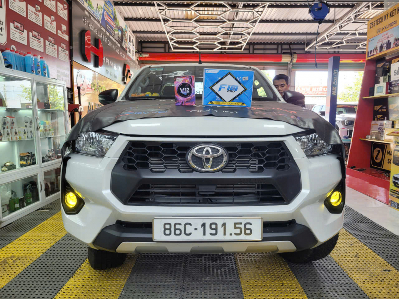 Độ đèn nâng cấp ánh sáng Nâng cấp bi gầm tăng sáng GTR Toyota Hilux